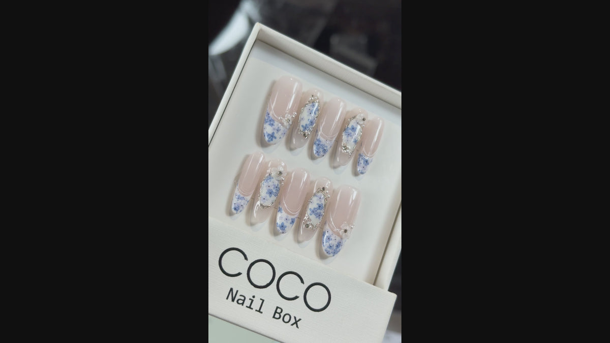 Tải video: Blue Floral