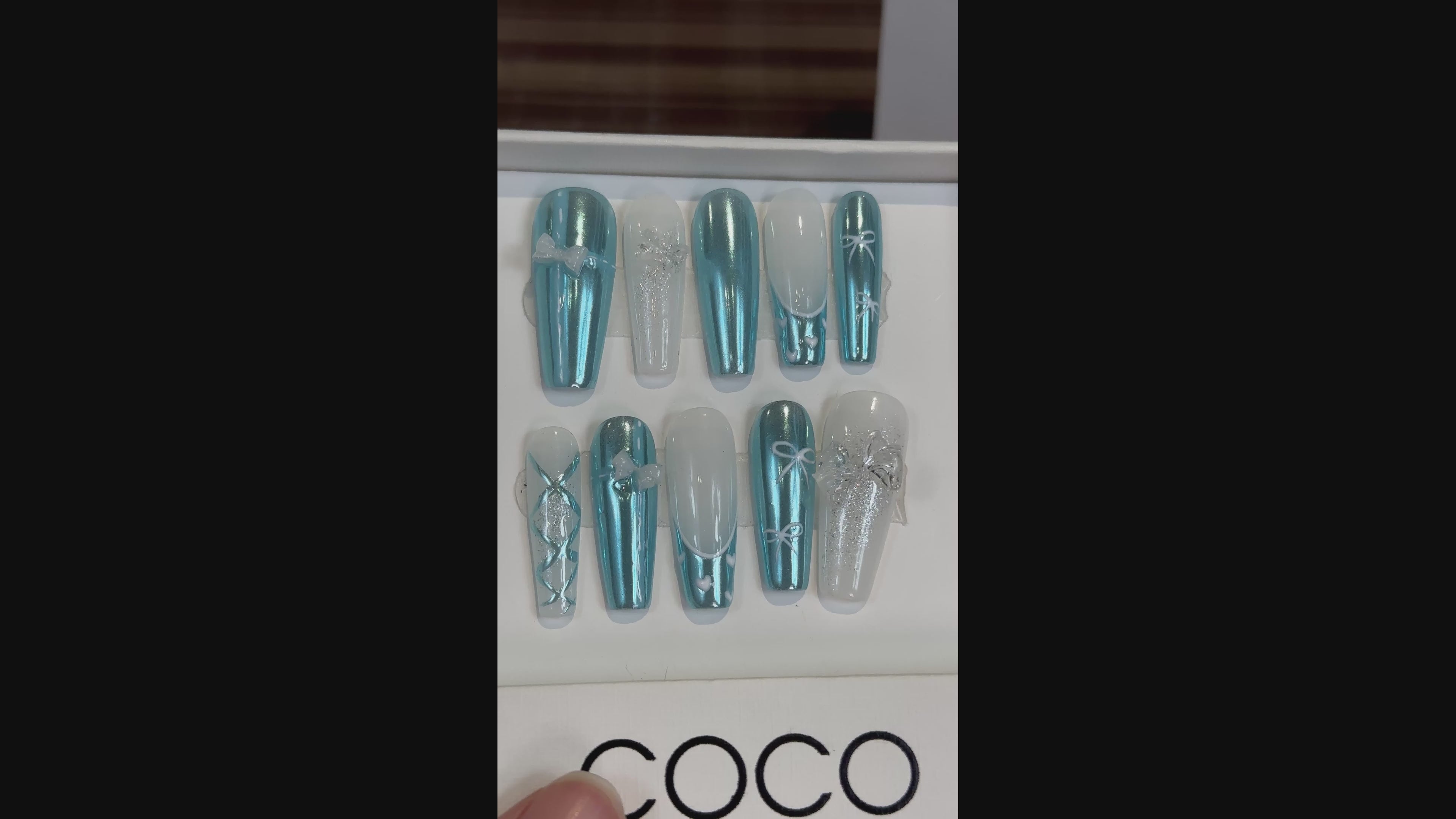 Aqua Bow