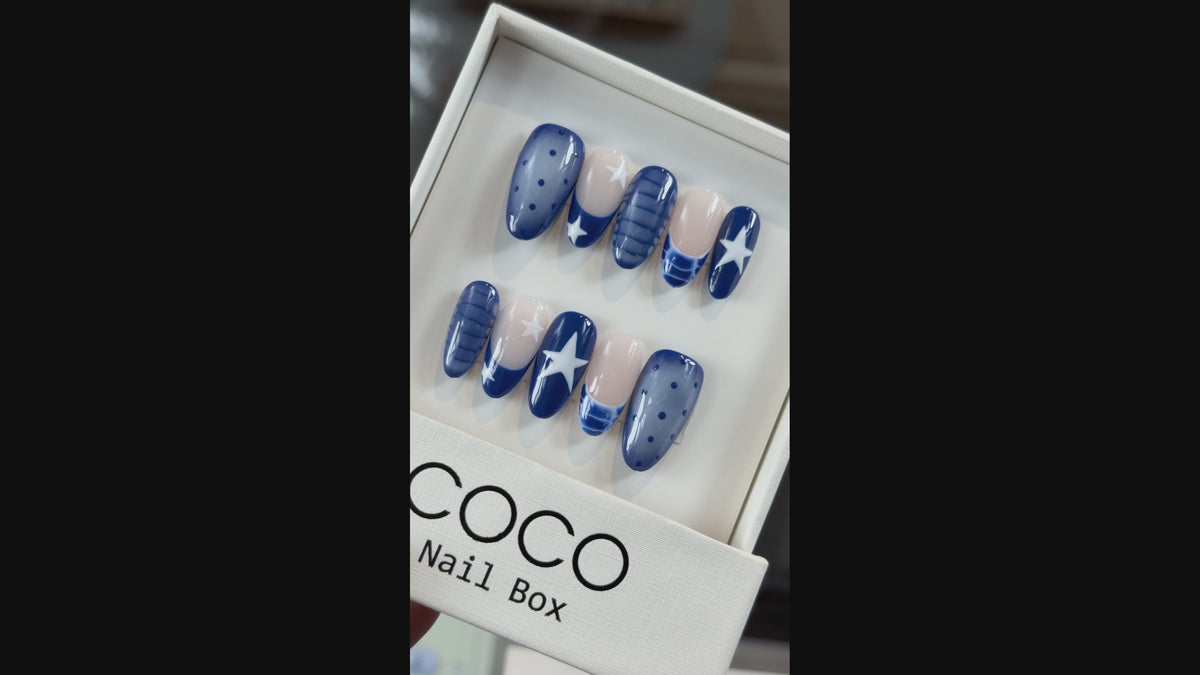 Tải video: Blue Stardust